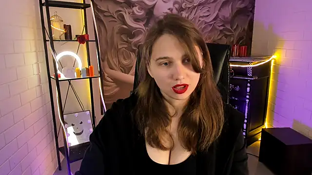 Chatroom XXX en direct de TessaMill