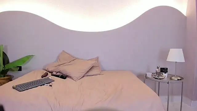 ainaah_ – Naživo chatovacia miestnosť