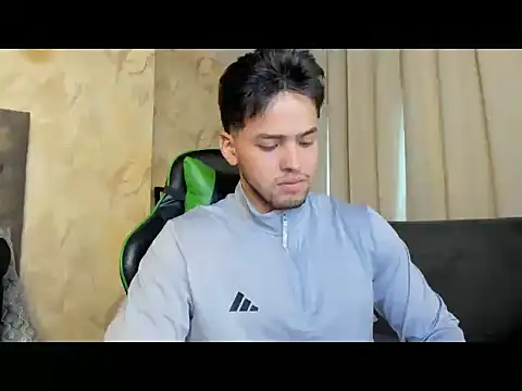 RONNY_COLTON webcam show