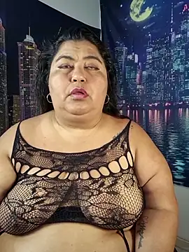 curvy_diva_ Live XXX-chat