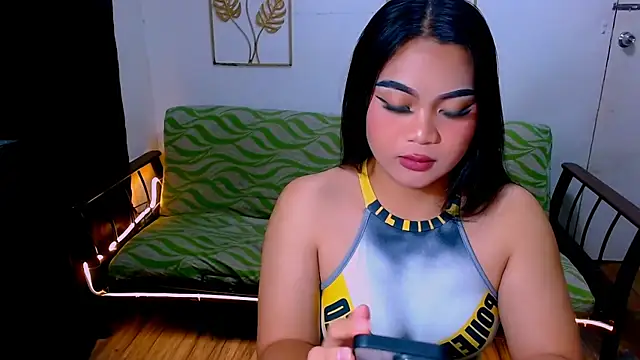 LovelyCock4Play Adlı Modelin Web Kamerası Şovu