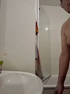 Pokazy przed kamerką – Bretoncool