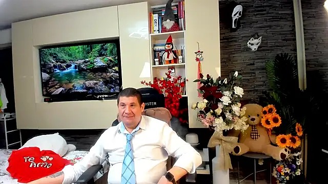SpartacusDaddy48 Show Webcam