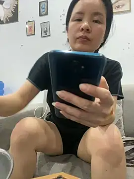 Ivy_Trix2 Live XXX-Chat