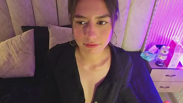 Alahia_Bloomn Live XXX chat