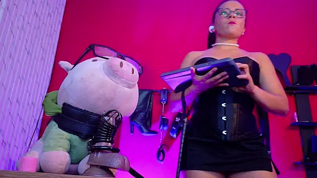 MistressSlut1's Webcam Show