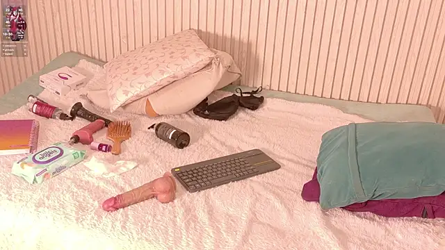 MiaJanss élő XXX-chatje
