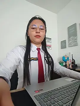 Chat +18 de Queen_linda1 ao vivo