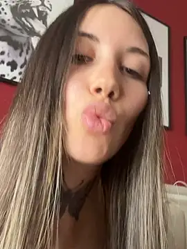 saphirafox Chat XXX in diretta
