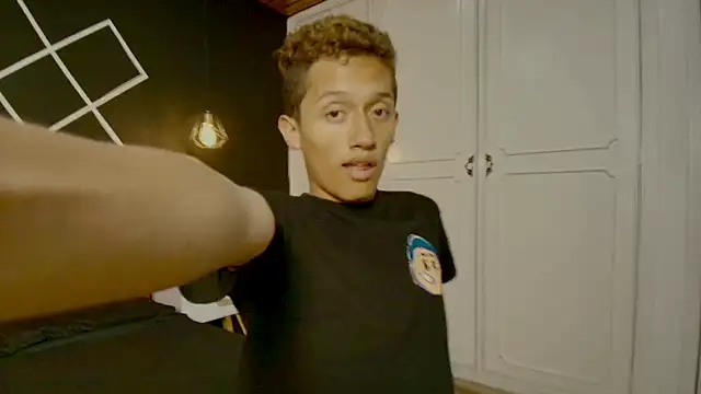 naoki_araii: вебкам-шоу