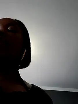 SWEETDOLLY29XX – Live XXX-chat