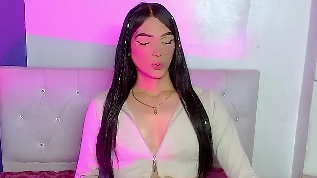 x_isabella_x Adlı Modelin Canlı XXX Sohbeti