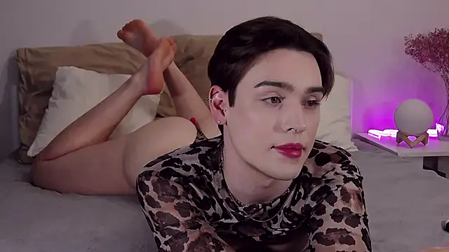 RobbyCharming's Webcam Show