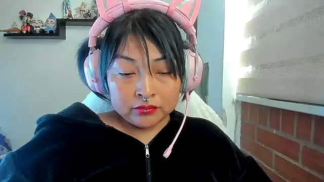 Shaddycute_ 라이브 XXX 채팅