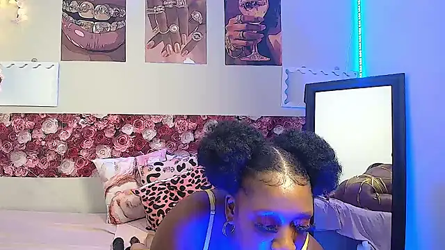EnchantingLisa's Live XXX Chat