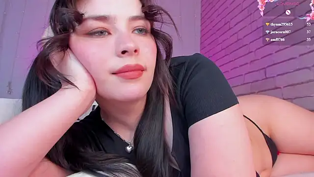 NatalForsy Adlı Modelin Canlı Sohbet Odası