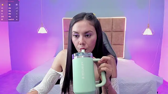 Natalia_Saenz_ live XXX chat