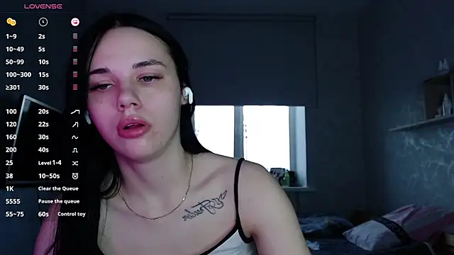 Kseni_a – Naživo XXX chat