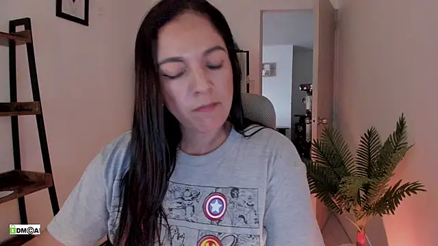 urcute_kitten's Live XXX Chat