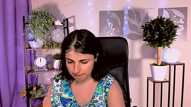 دردشة MartaEdams الجنسية المباشرة