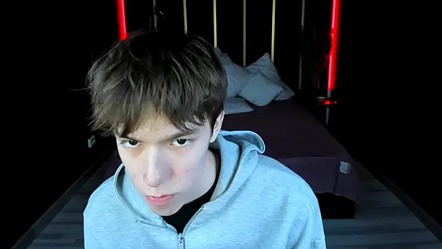 Chatroom XXX en direct de MarkBranston