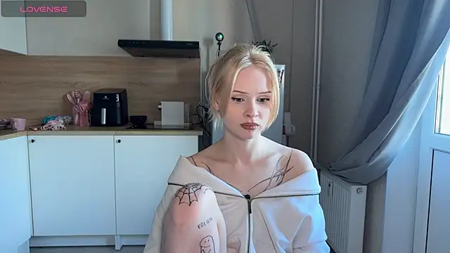 lisa_barbie Chat XXX in diretta