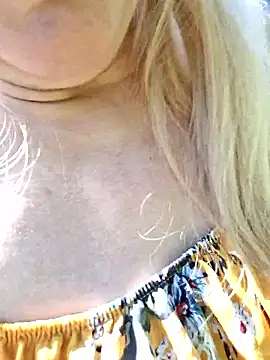 MaskedQueen77 Live XXX-chat