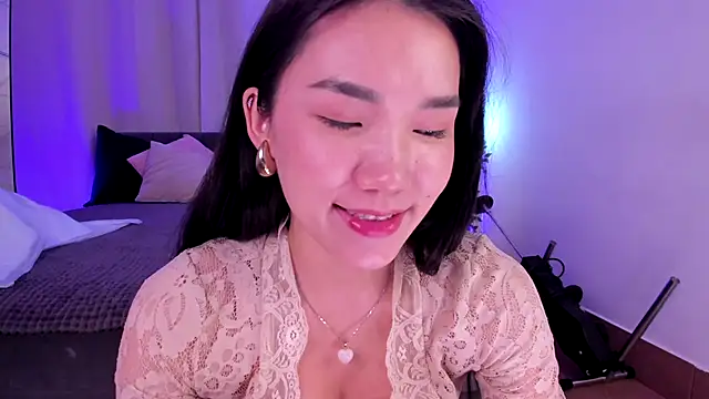 Divine_MadeleineのライブXXXチャット