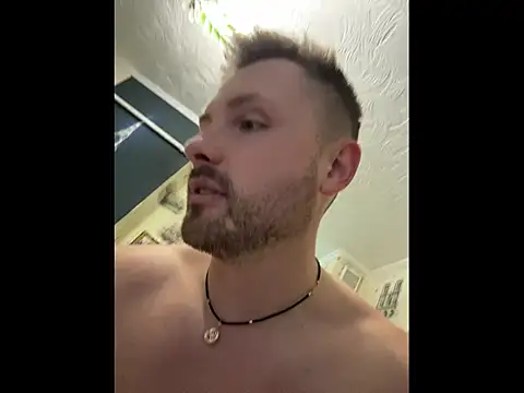 Show modela MartinBrandon na web-kameri