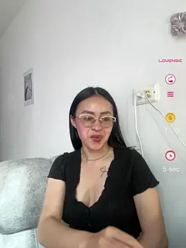 Anni_Rose élő XXX-chatje