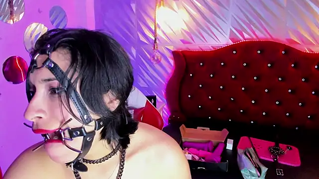Roxanne_Han's Webcam Show