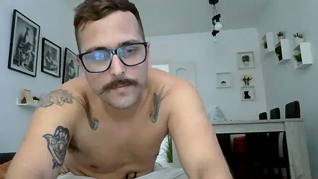 yanick931 Webcamshow