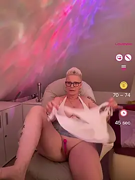 German_Milf 现场XXX聊天