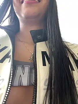 غرفة دردشة Daniela_Pink المباشرة