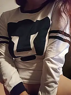KITTEN-10's Live XXX Chat