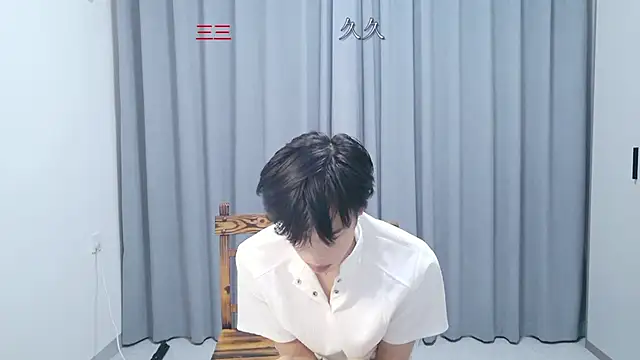 stripcha-798 网络视讯表演