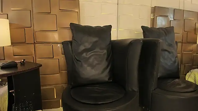 NaomyRivera Chat XXX live