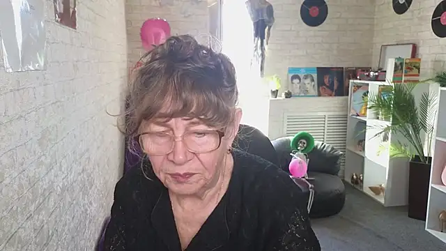 Chat XXX en directo de Betty_Brick