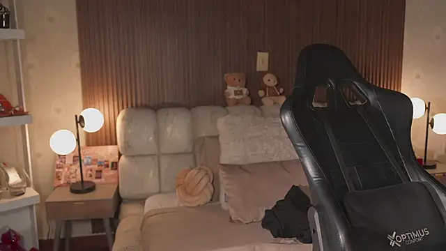 KateOwens live XXX chat
