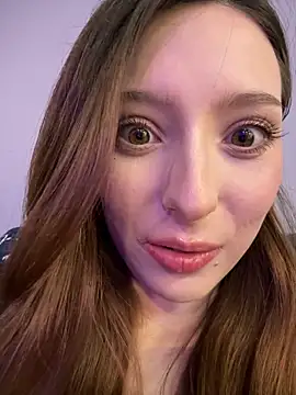 Chat XXX en directo de LilluKatten