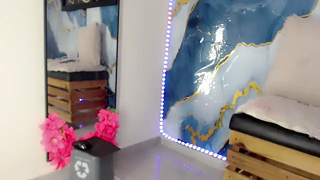 NathalialLooes Webcamshow