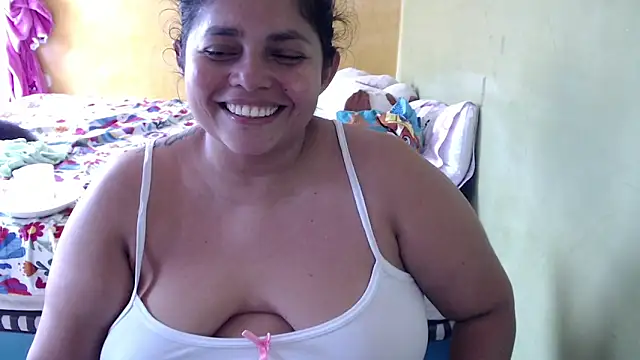 Chat XXX ao vivo de yulieth_bbw