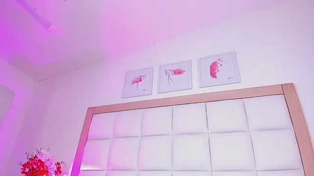 MelanieQueenn Adlı Modelin Canlı XXX Sohbeti