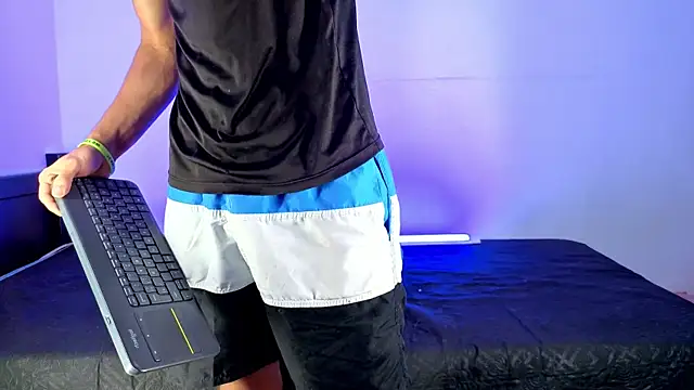 Luke_Muscle webcam show