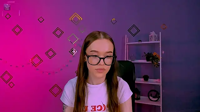 nila_eclipse élő XXX-chatje