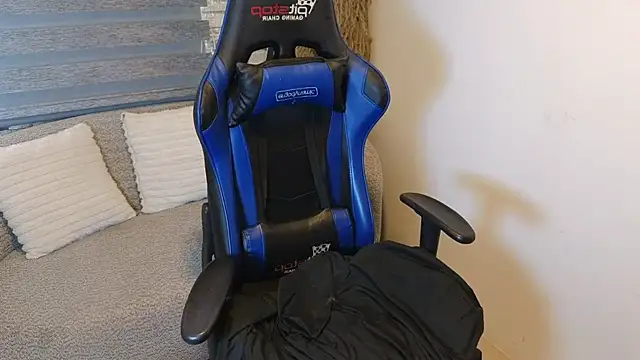 sky_vg's Live XXX Chat