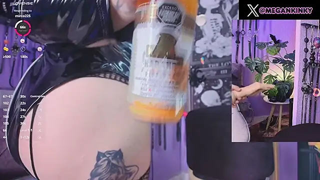 Webkamerová show fetishkinkymeganx