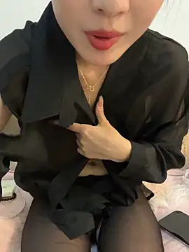 Yaobaobao 网络视讯表演