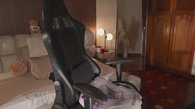 KateOwens Adlı Modelin Canlı XXX Sohbeti