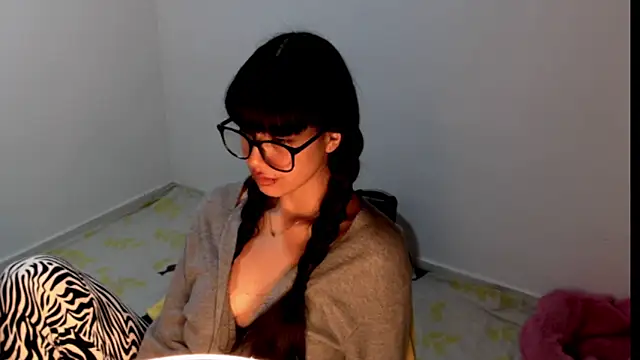 Chat XXX en directo de meganmiauu